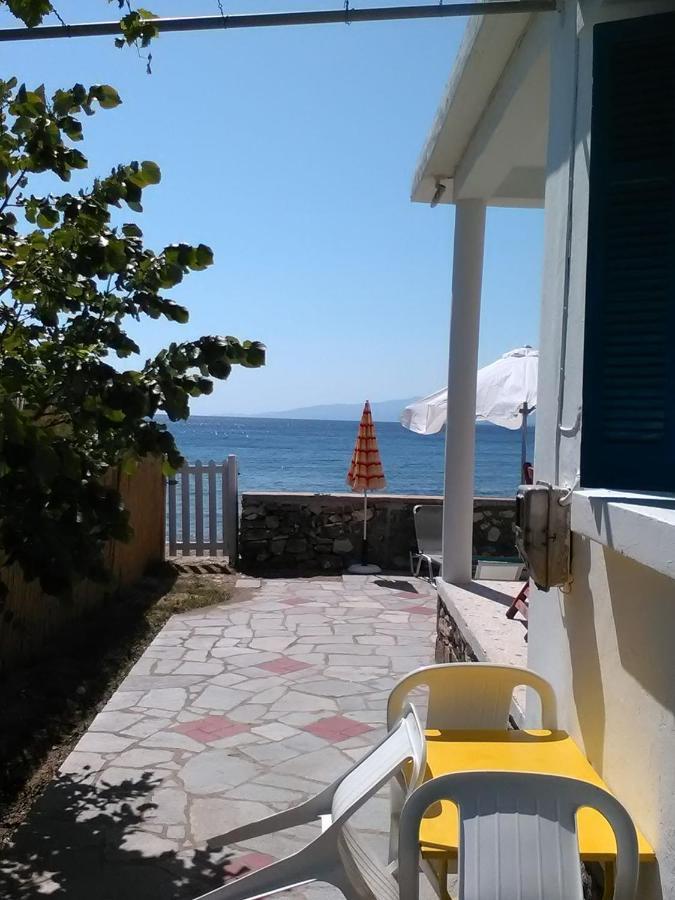 House Kokkalas On The Beach Пиргадикия Екстериор снимка