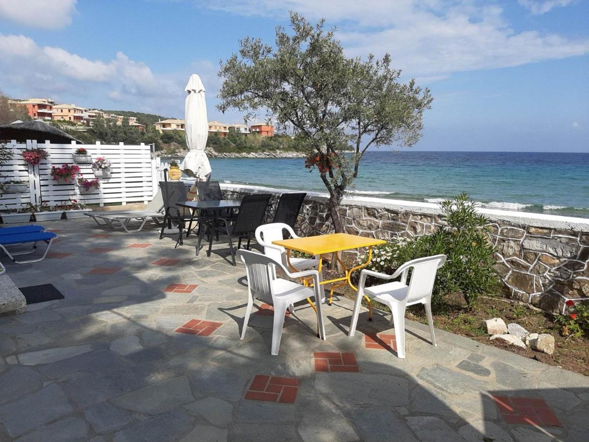 House Kokkalas On The Beach Пиргадикия Екстериор снимка