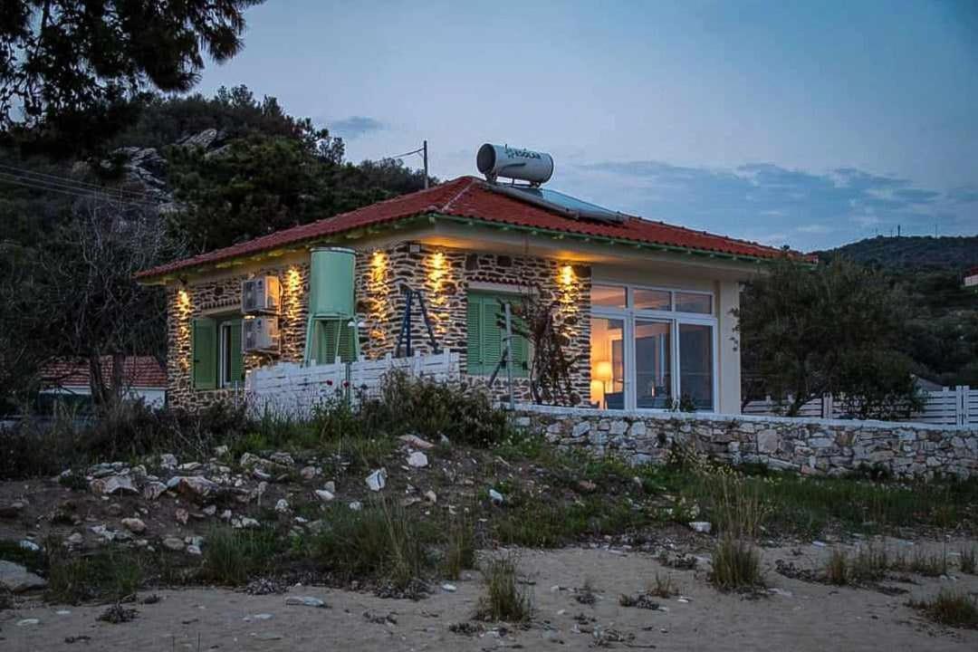 House Kokkalas On The Beach Пиргадикия Екстериор снимка